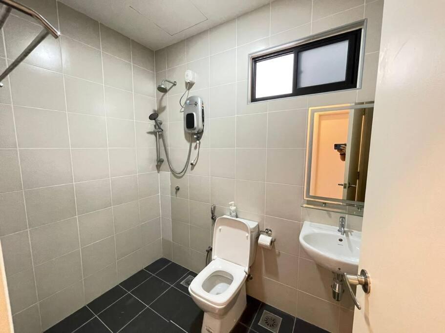 Meridin Medini By Wp Homestay Nusajaya  Exteriér fotografie
