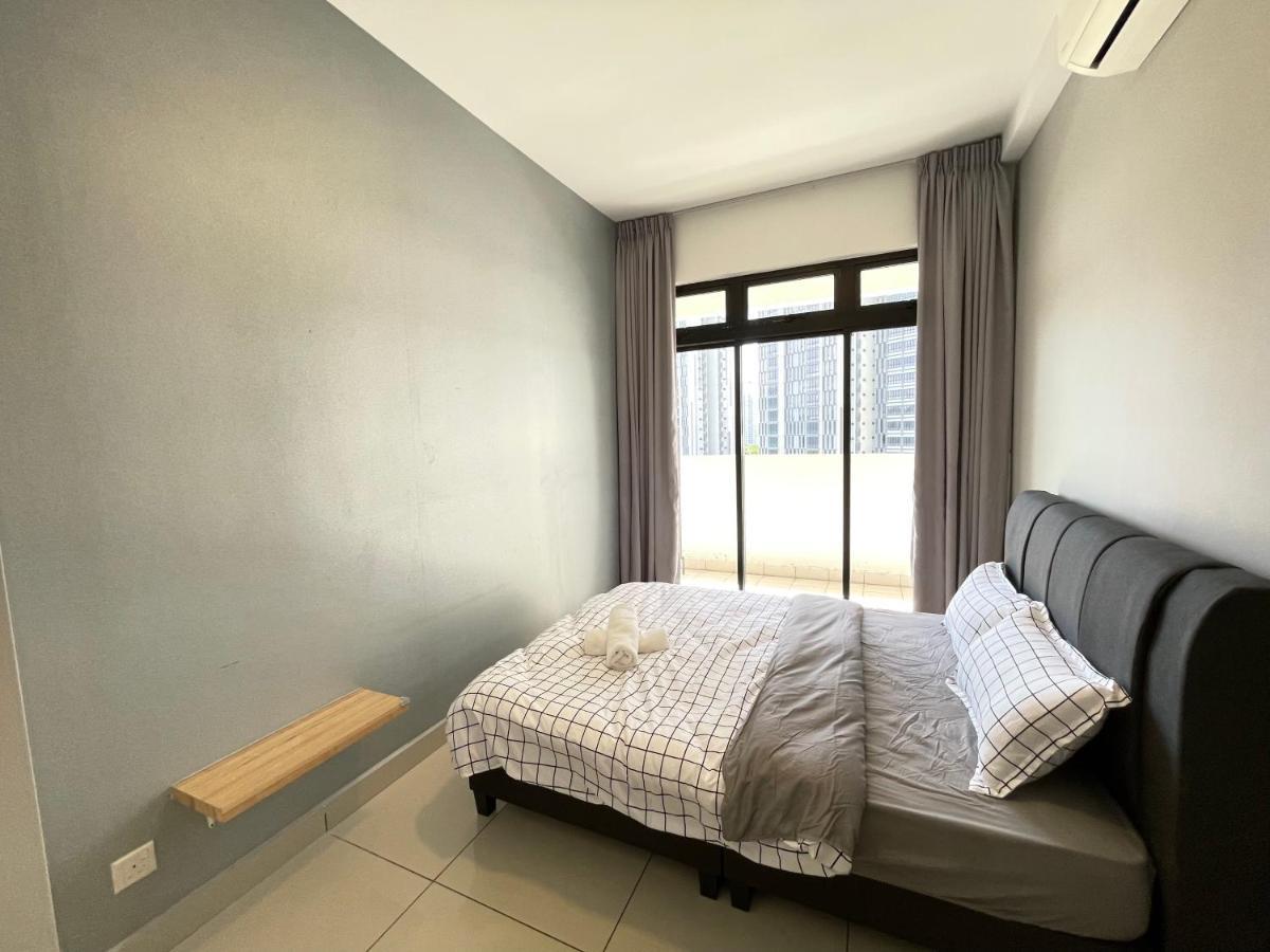 Meridin Medini By Wp Homestay Nusajaya  Exteriér fotografie